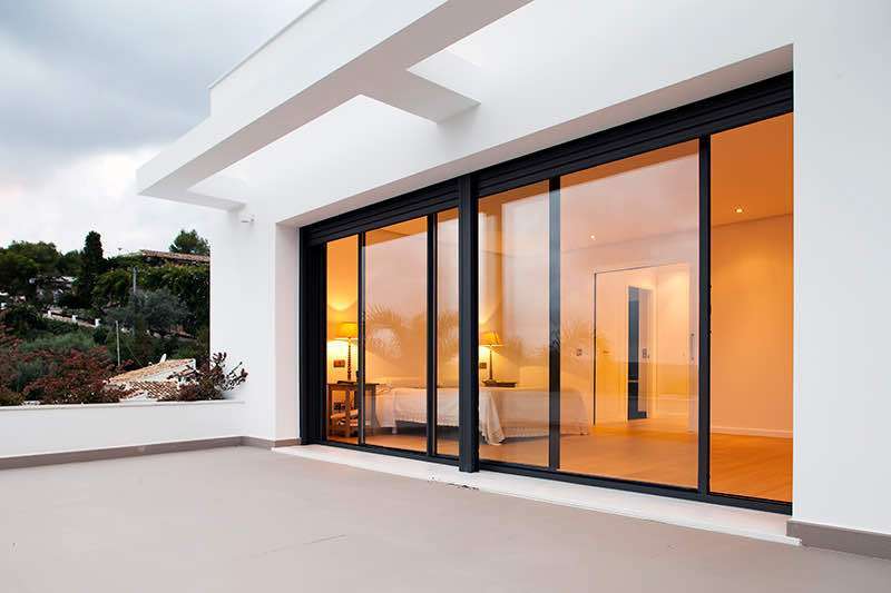 High-quality aluminium slim sliding doors
